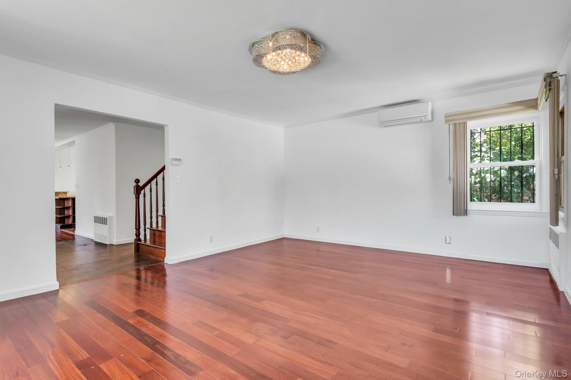 #5 photo, 64-04 Utopia Parkway, クイーンズ区 Fresh Meadows , NY 11365