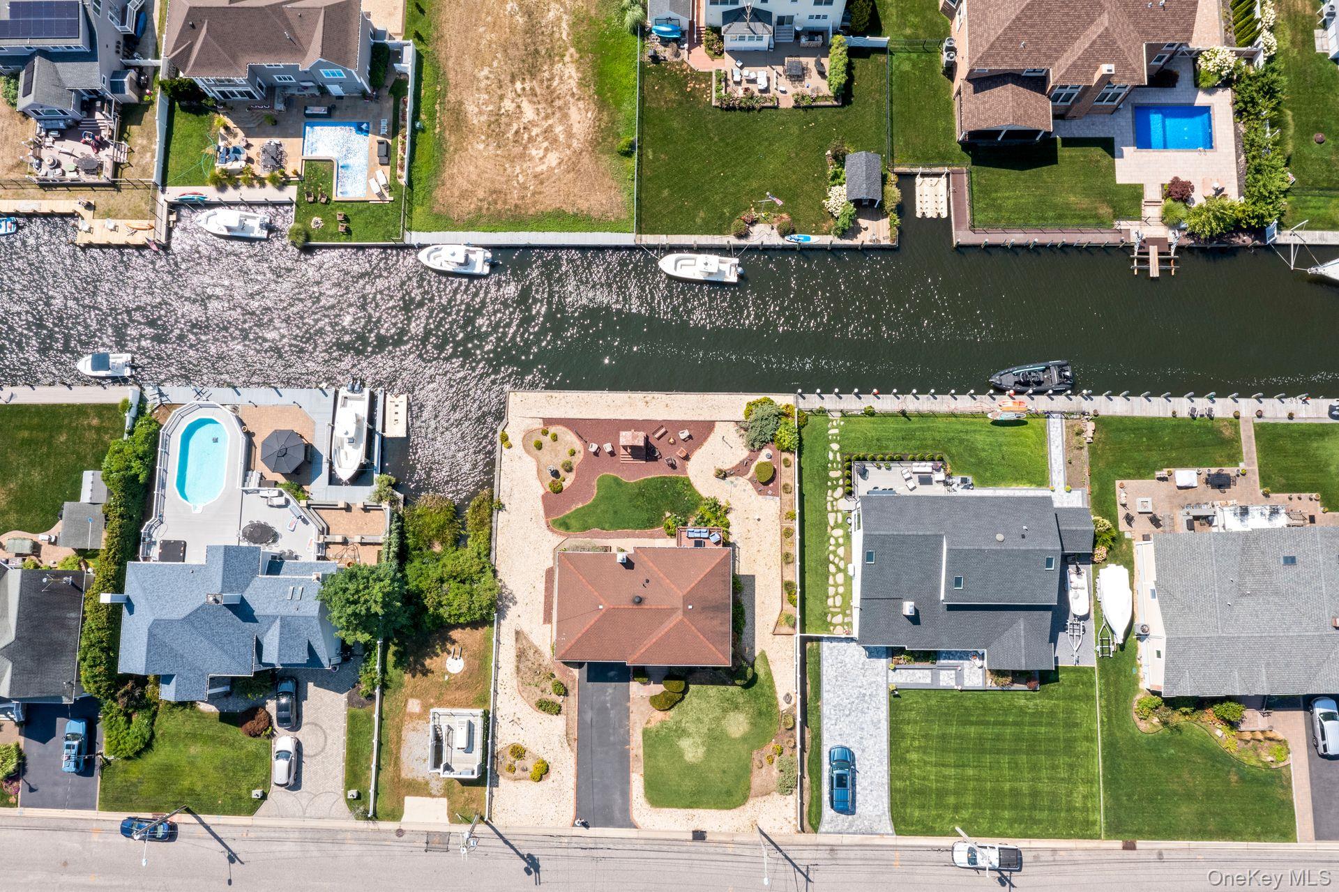 #19 photo, 230 Sequams Lane Center, West Islip , NY 11795