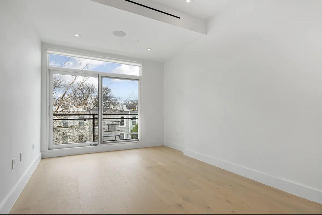 #7 photo, 1129 HALSEY Street, ブルックリン区 Bushwick , NY 11207