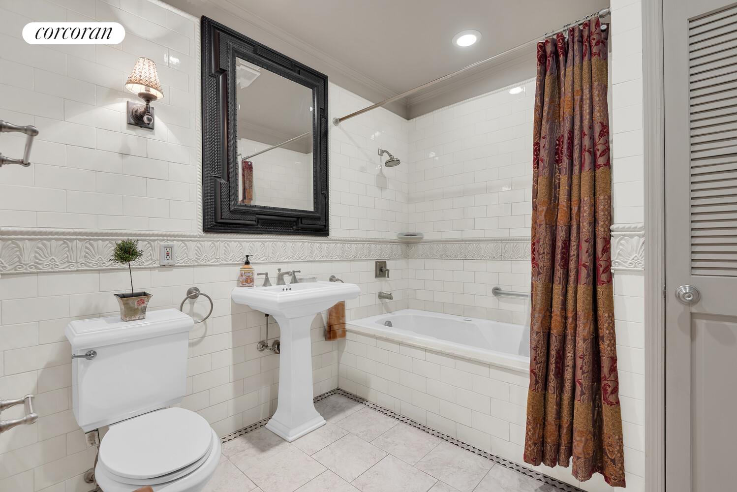 #5 photo, 247 W 136TH Street, マンハッタン Central Harlem , NY 10030