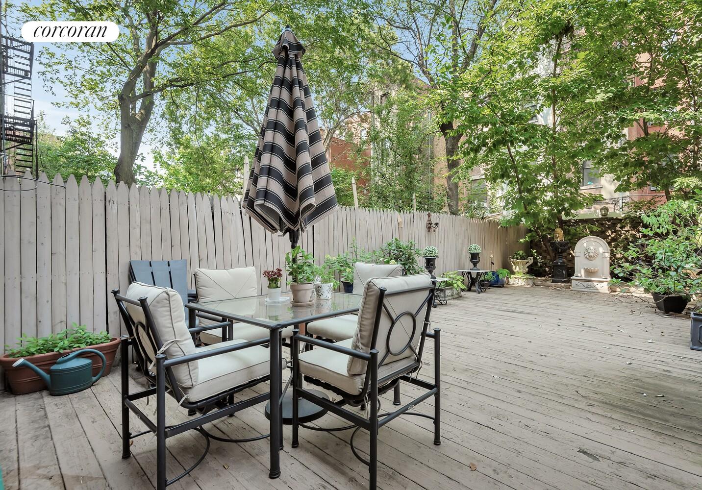 #8 photo, 247 W 136TH Street, マンハッタン Central Harlem , NY 10030