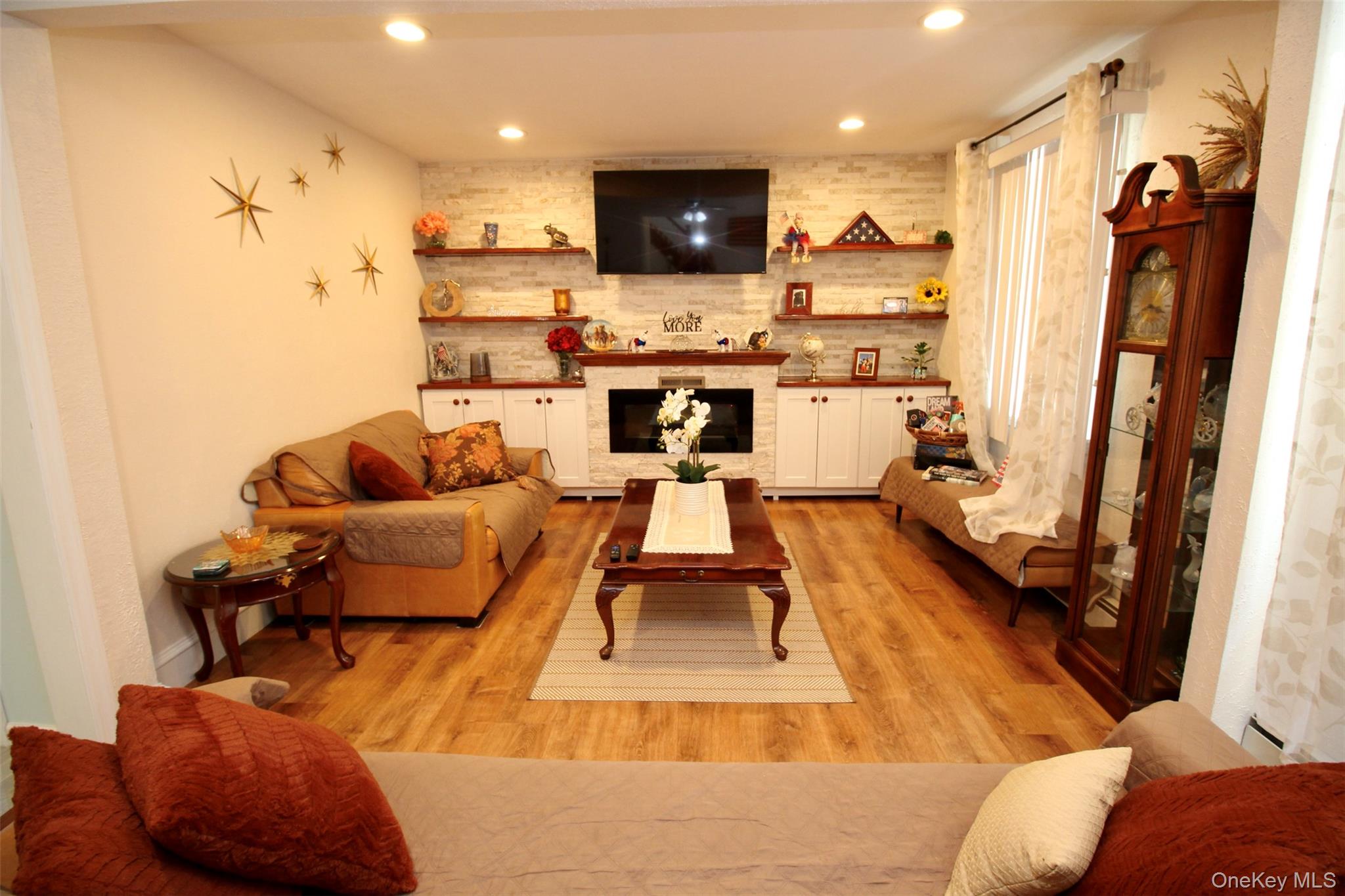 #13 photo, 22 Hillside Avenue, Tuxedo Park , NY 10987