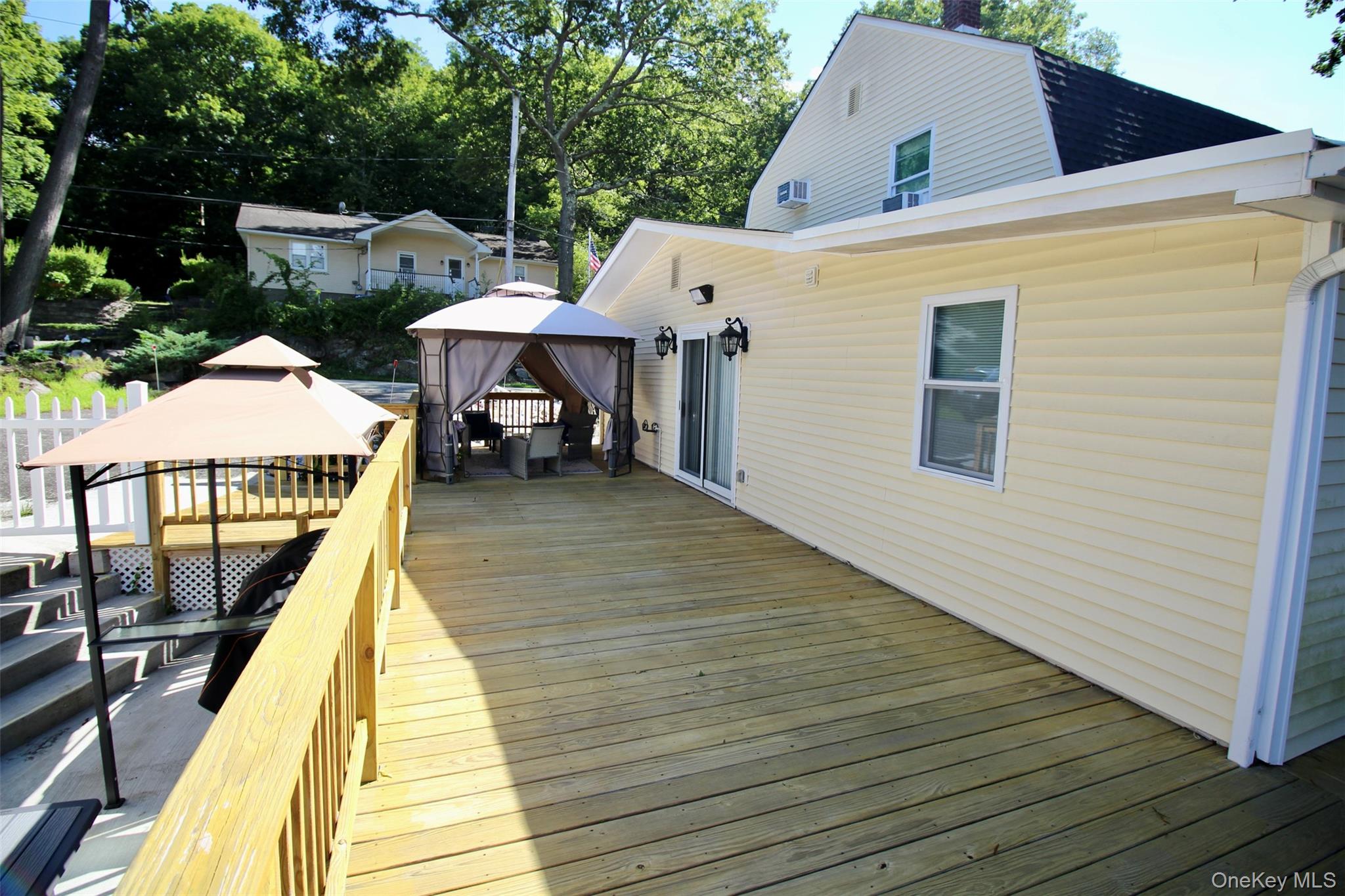 #4 photo, 22 Hillside Avenue, Tuxedo Park , NY 10987