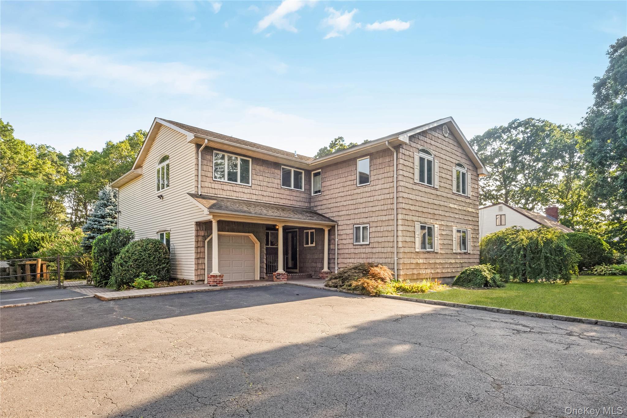 #1 photo, 1340 Spur Drive, 东长岛 艾斯利普 Islip , NY 11751