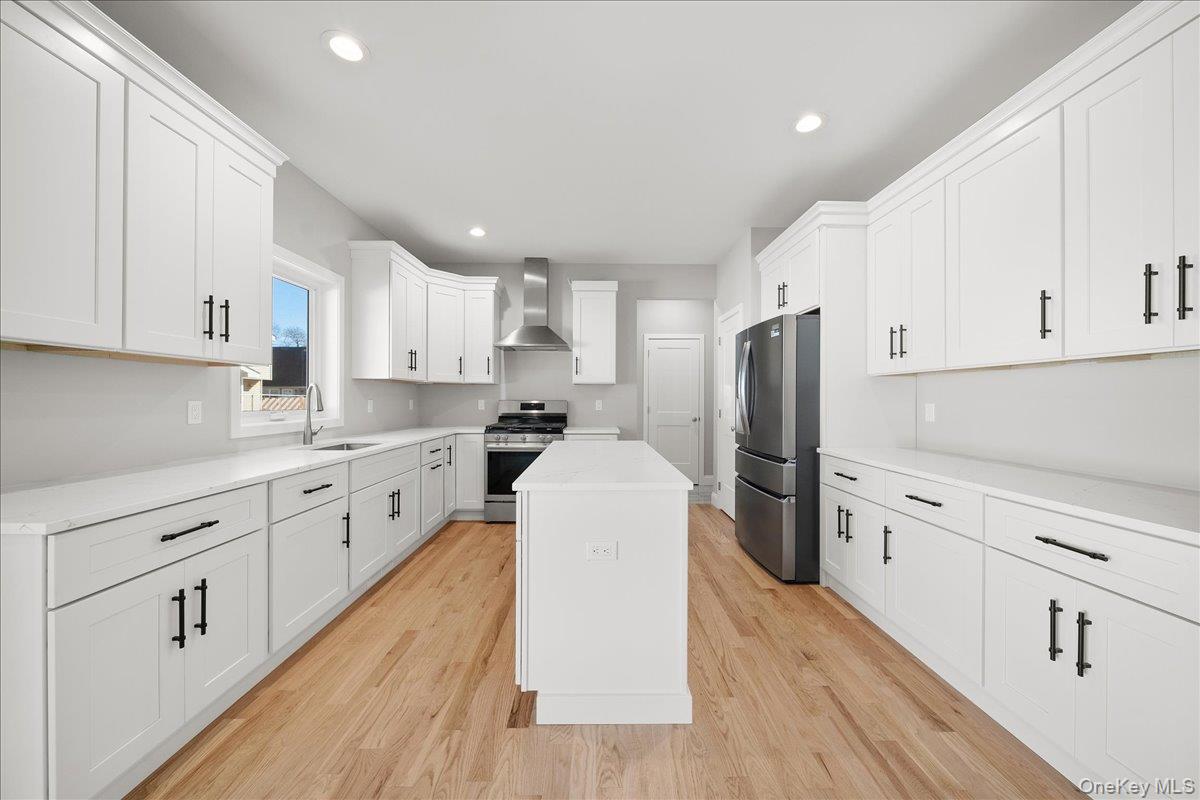 #9 photo, 2 Fourth Avenue, サフォーク郡 Centereach , NY 11720