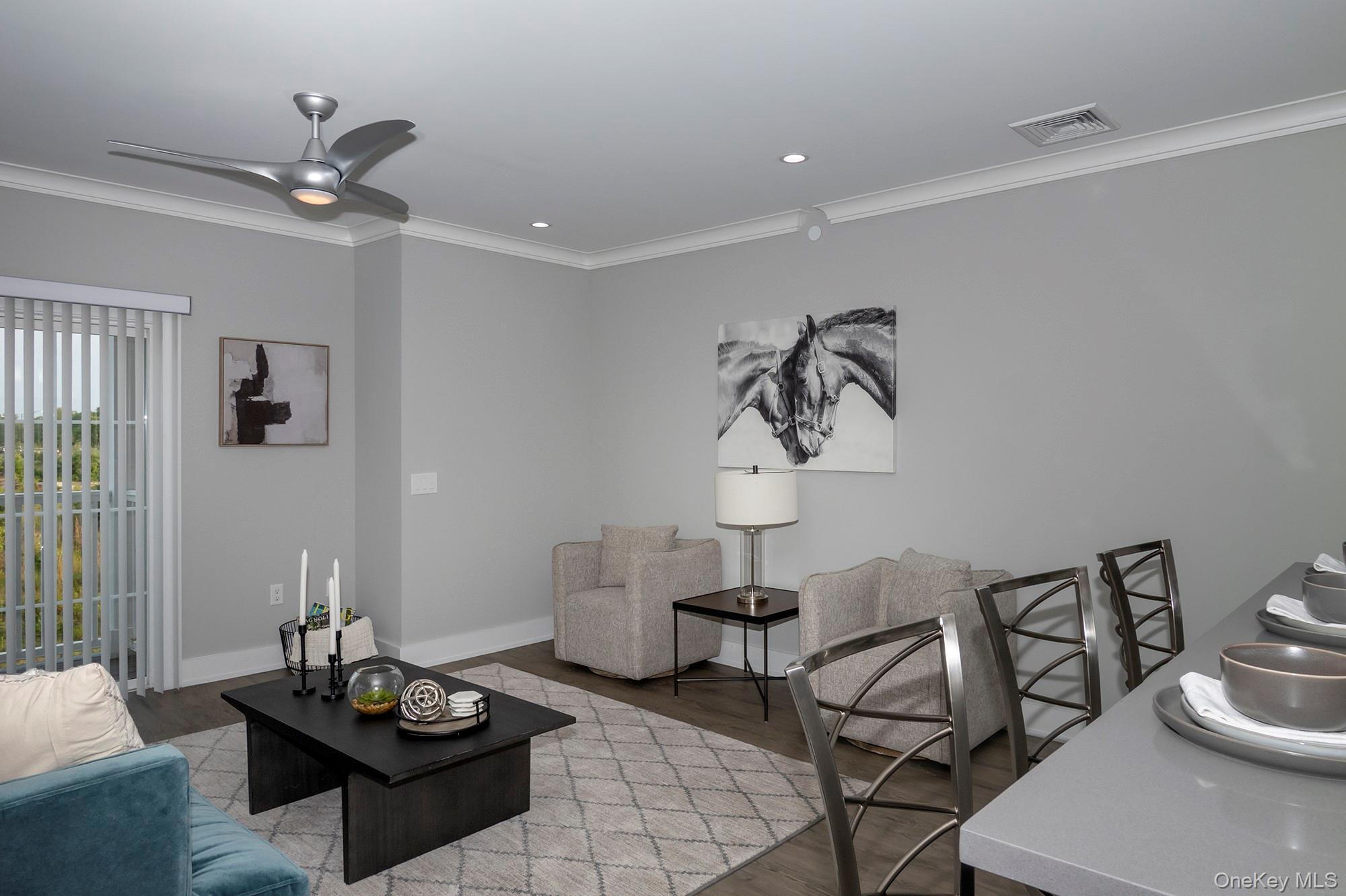 #10 photo, 75 Circle Drive, サフォーク郡 Central Islip , NY 11722