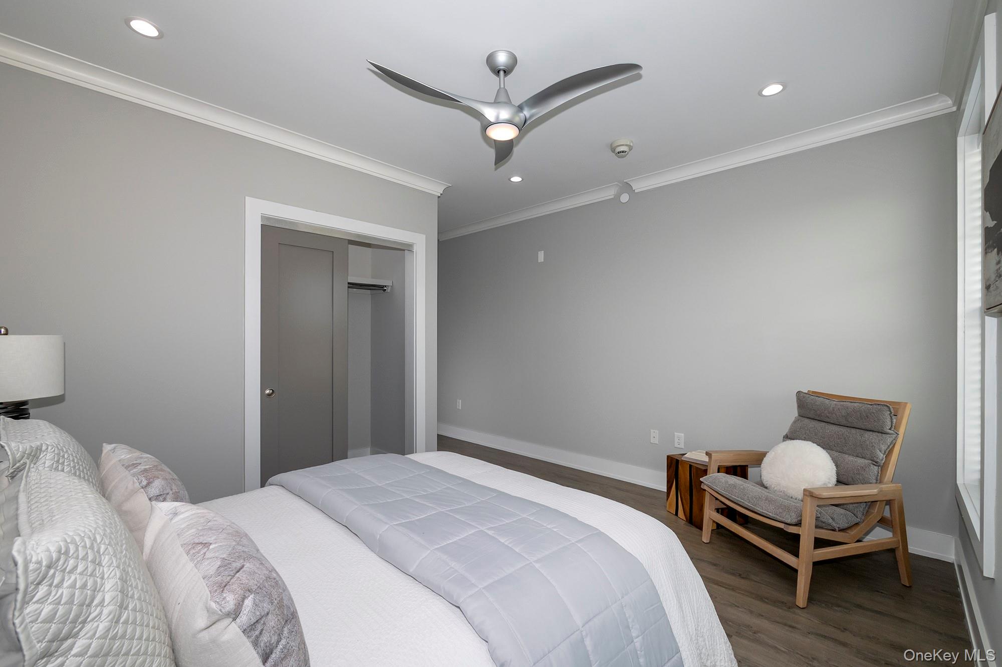 #12 photo, 75 Circle Drive, サフォーク郡 Central Islip , NY 11722