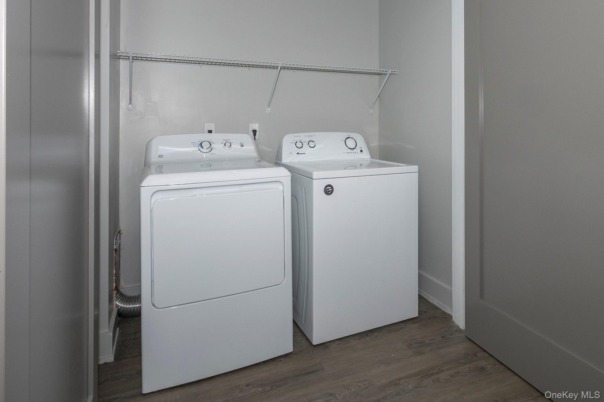 #13 photo, 75 Circle Drive, サフォーク郡 Central Islip , NY 11722