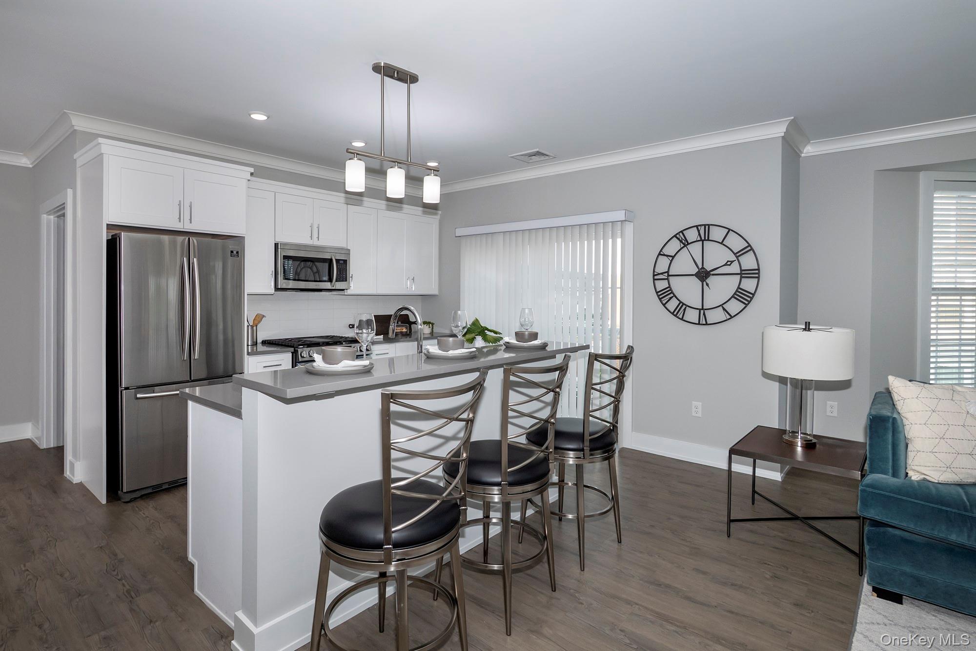 #6 photo, 75 Circle Drive, サフォーク郡 Central Islip , NY 11722