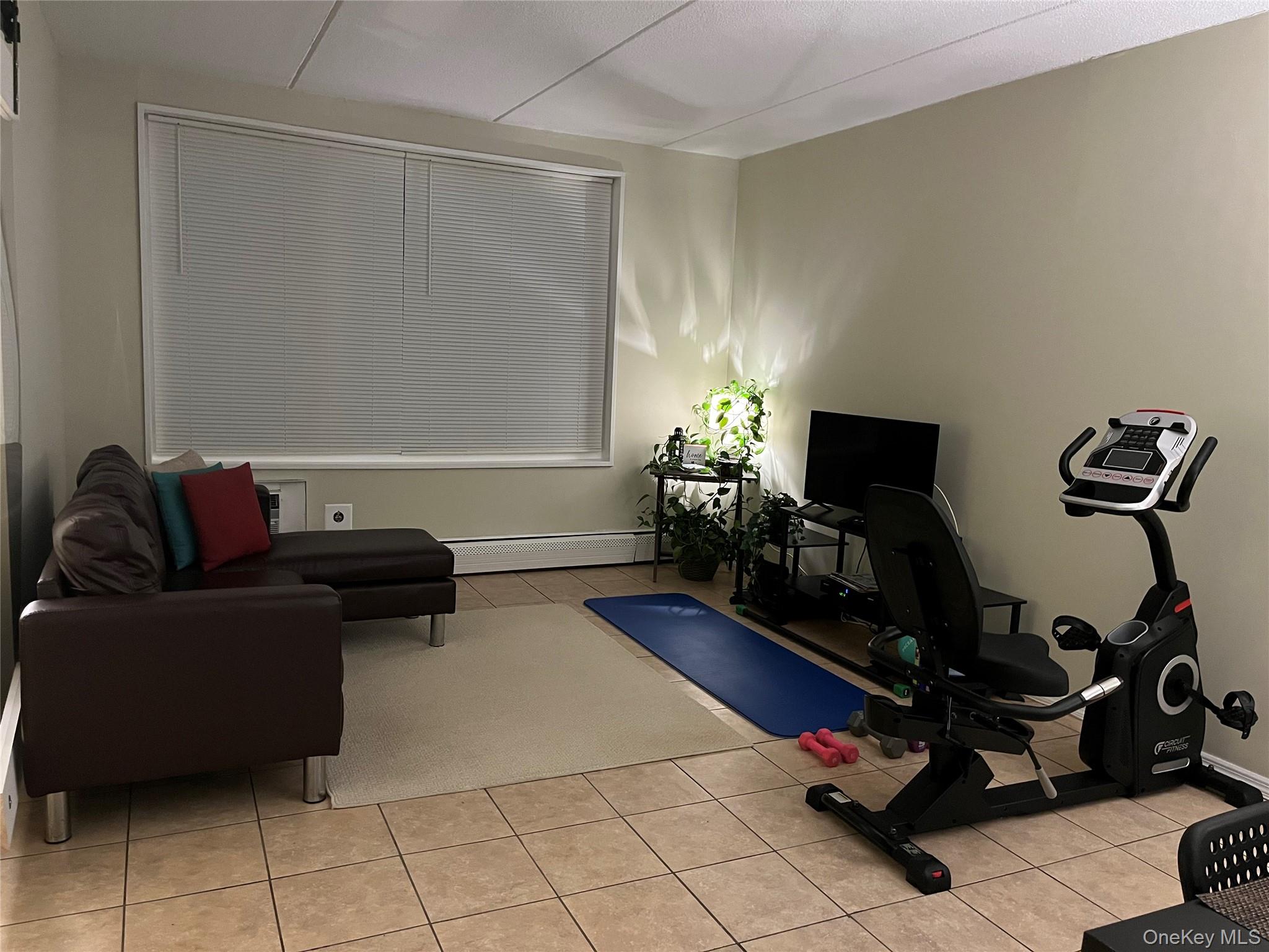 #4 photo, 135 Post Avenue, ナッソー郡 Westbury , NY 11590