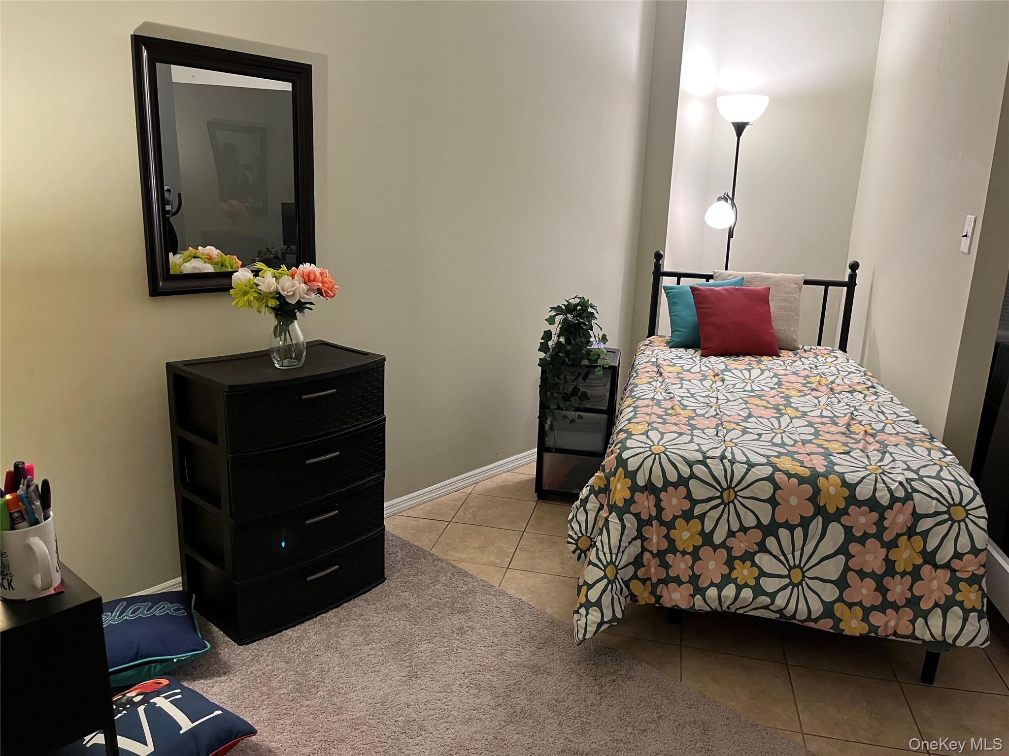 #5 photo, 135 Post Avenue, ナッソー郡 Westbury , NY 11590