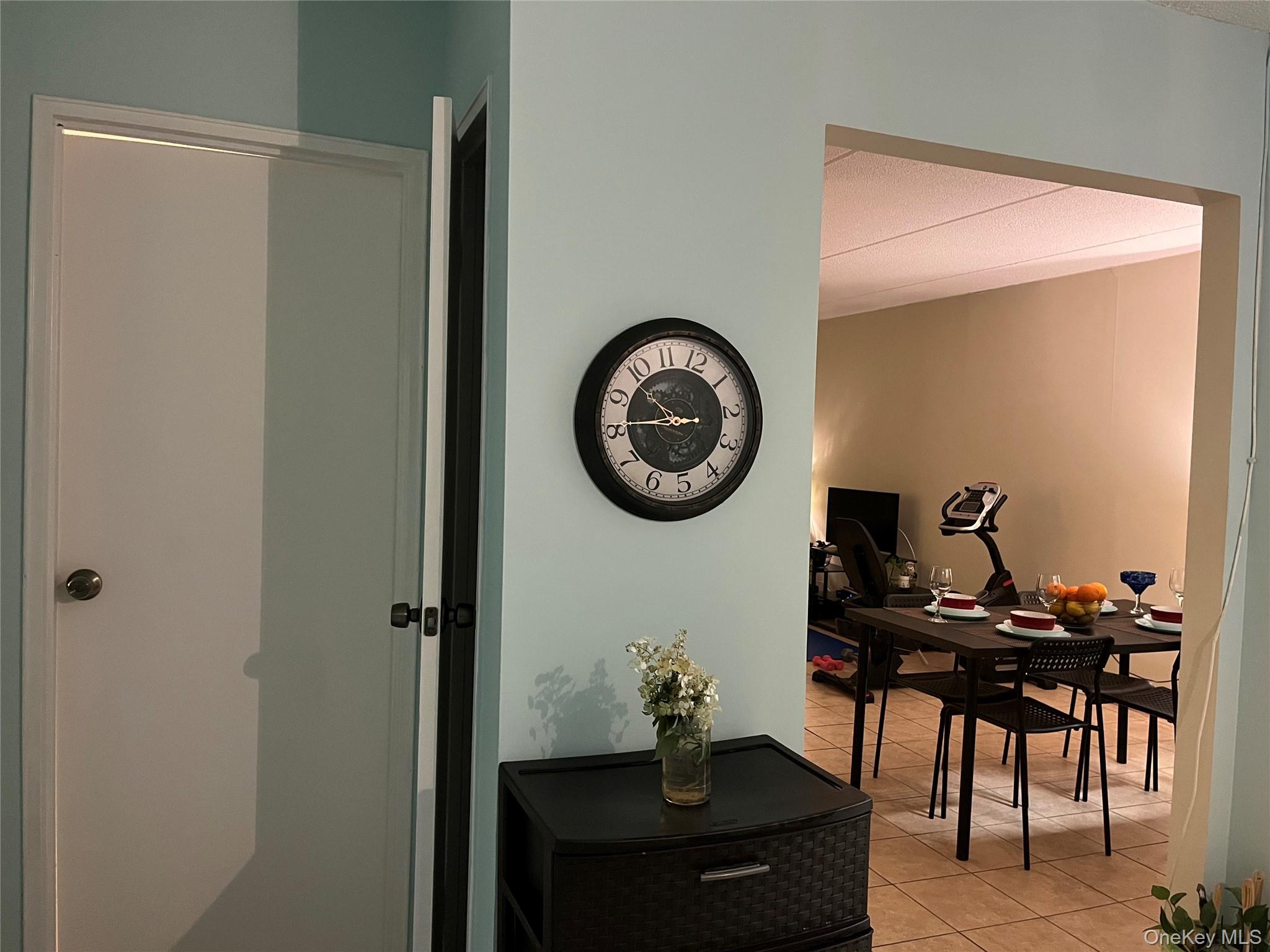 #6 photo, 135 Post Avenue, ナッソー郡 Westbury , NY 11590