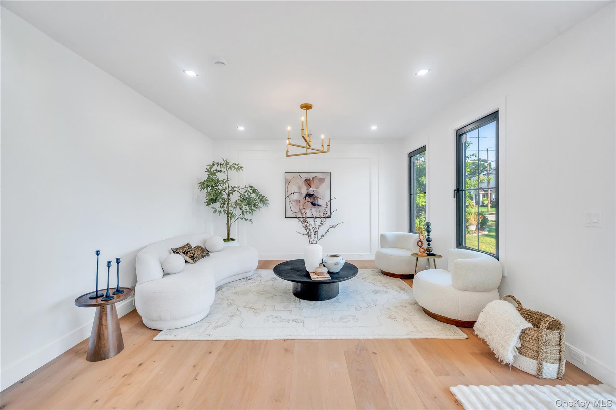 #5 photo, 2497 Tonquin Street, ナッソー郡 East Meadow , NY 11554