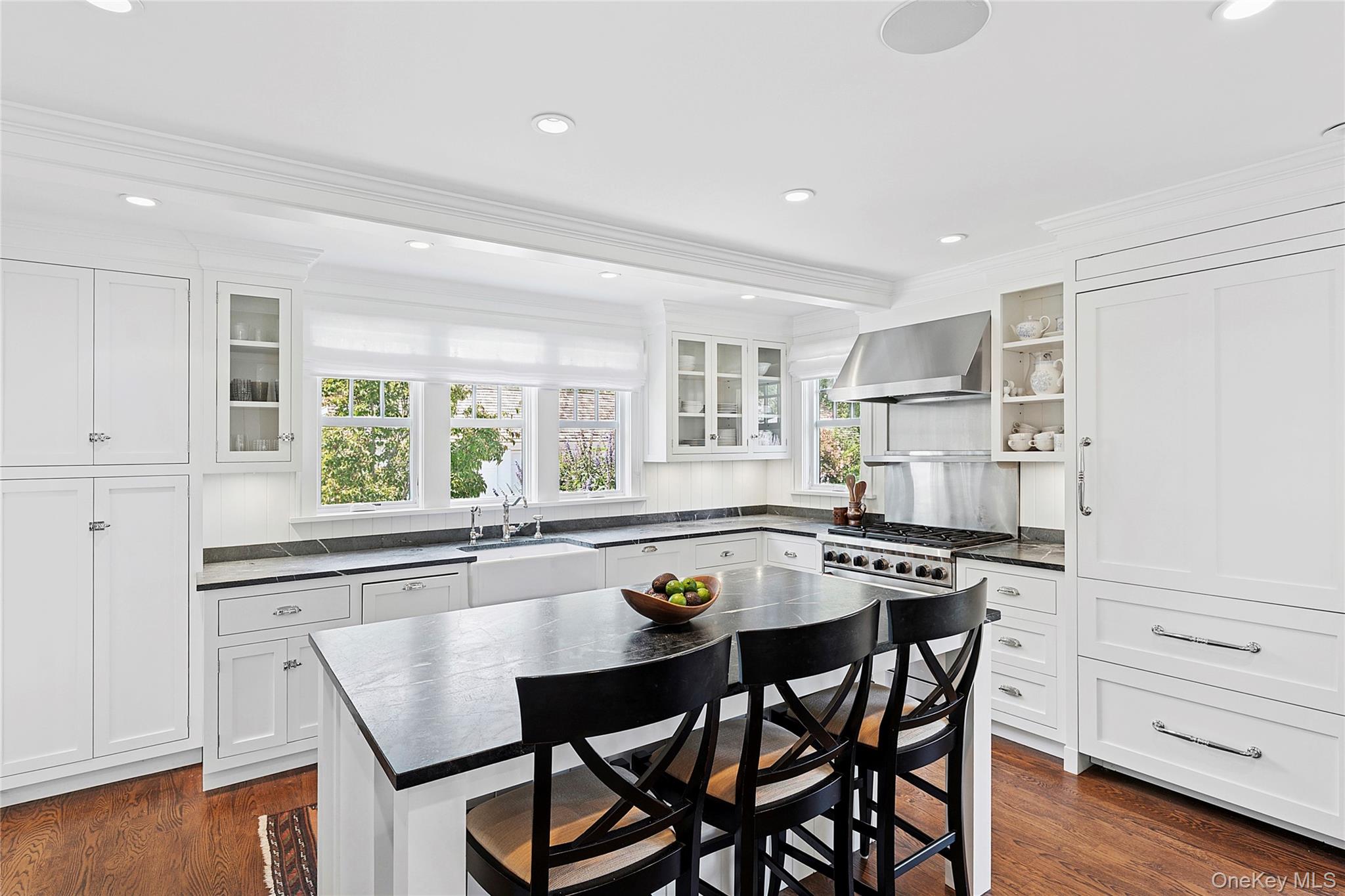 #10 photo, 63 Halsey Street, サフォーク郡 Southampton , NY 11968