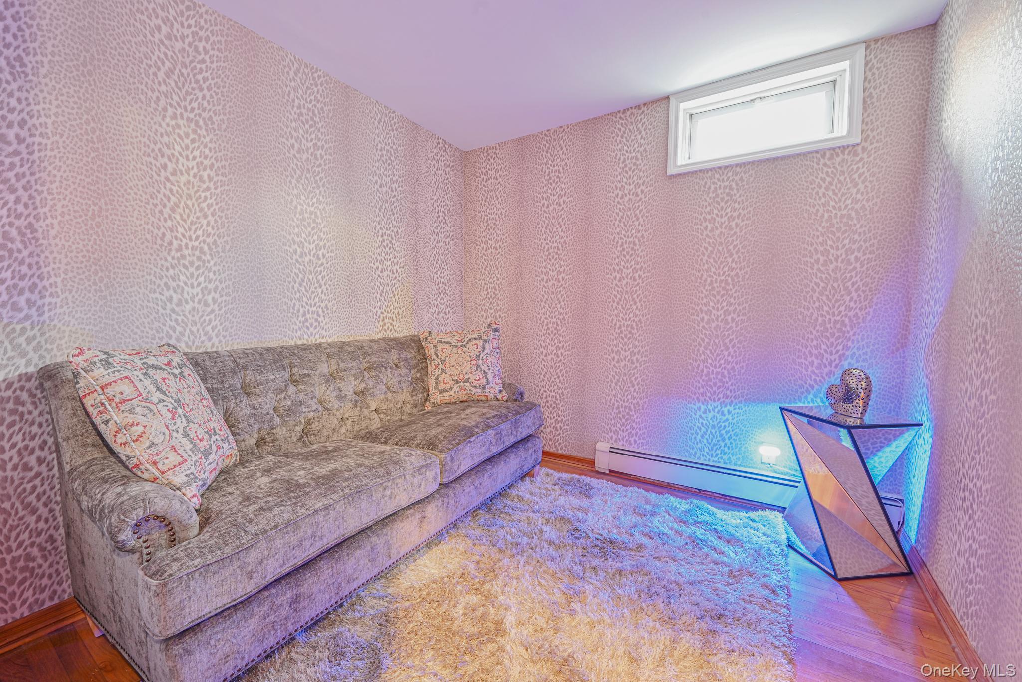 #12 photo, 10201 62nd Road, クイーンズ区 Forest Hills , NY 11375