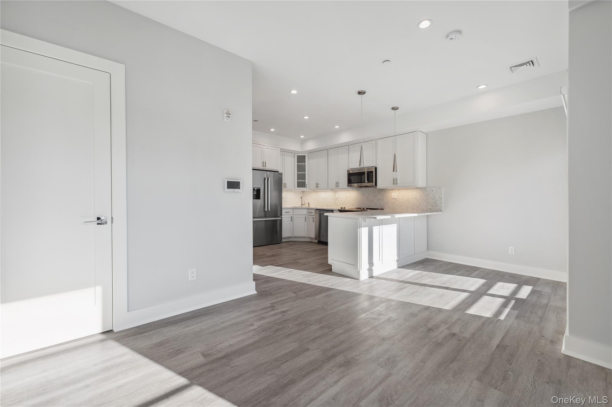 #5 photo, 355 Phillips Park Road, Mamaroneck , NY 10543