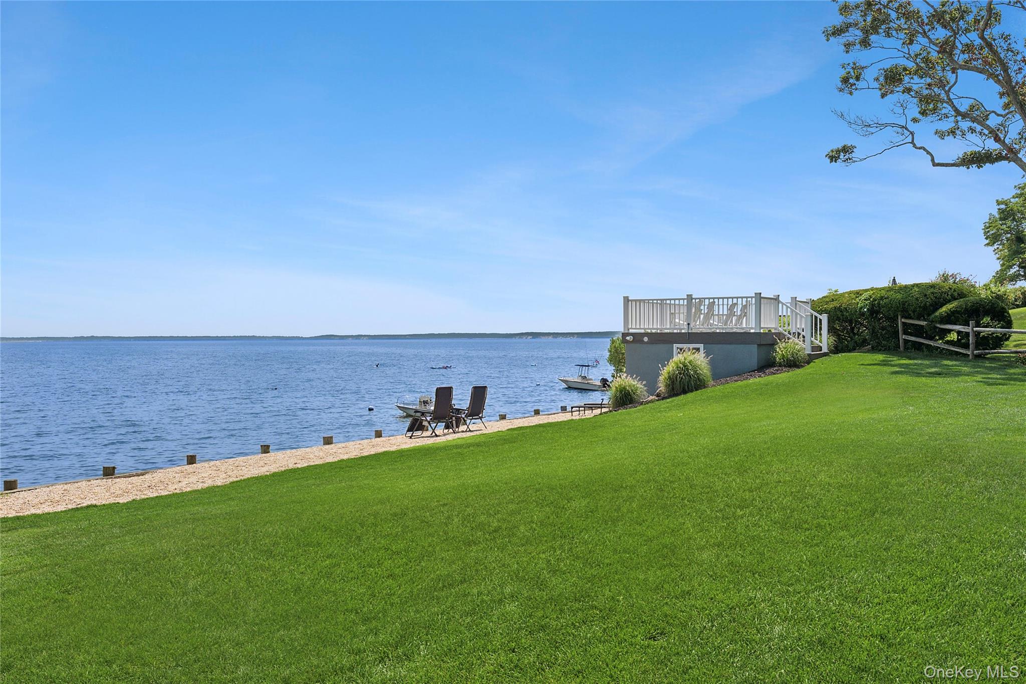 #5 photo, 5218 Peconic Bay Boulevard, サフォーク郡 Laurel , NY 11948