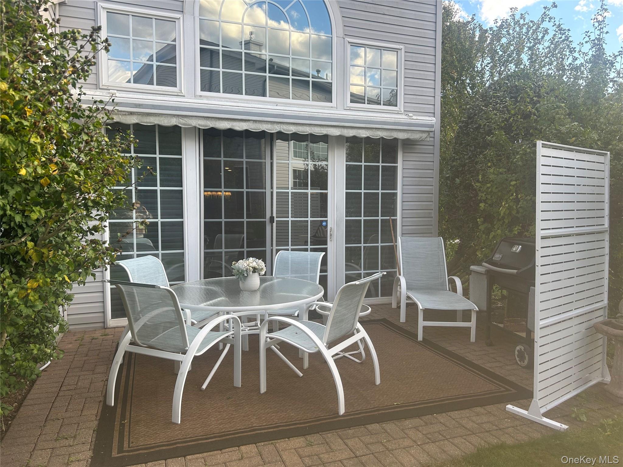 #15 photo, 423 Florencia Place, サフォーク郡 Melville , NY 11747