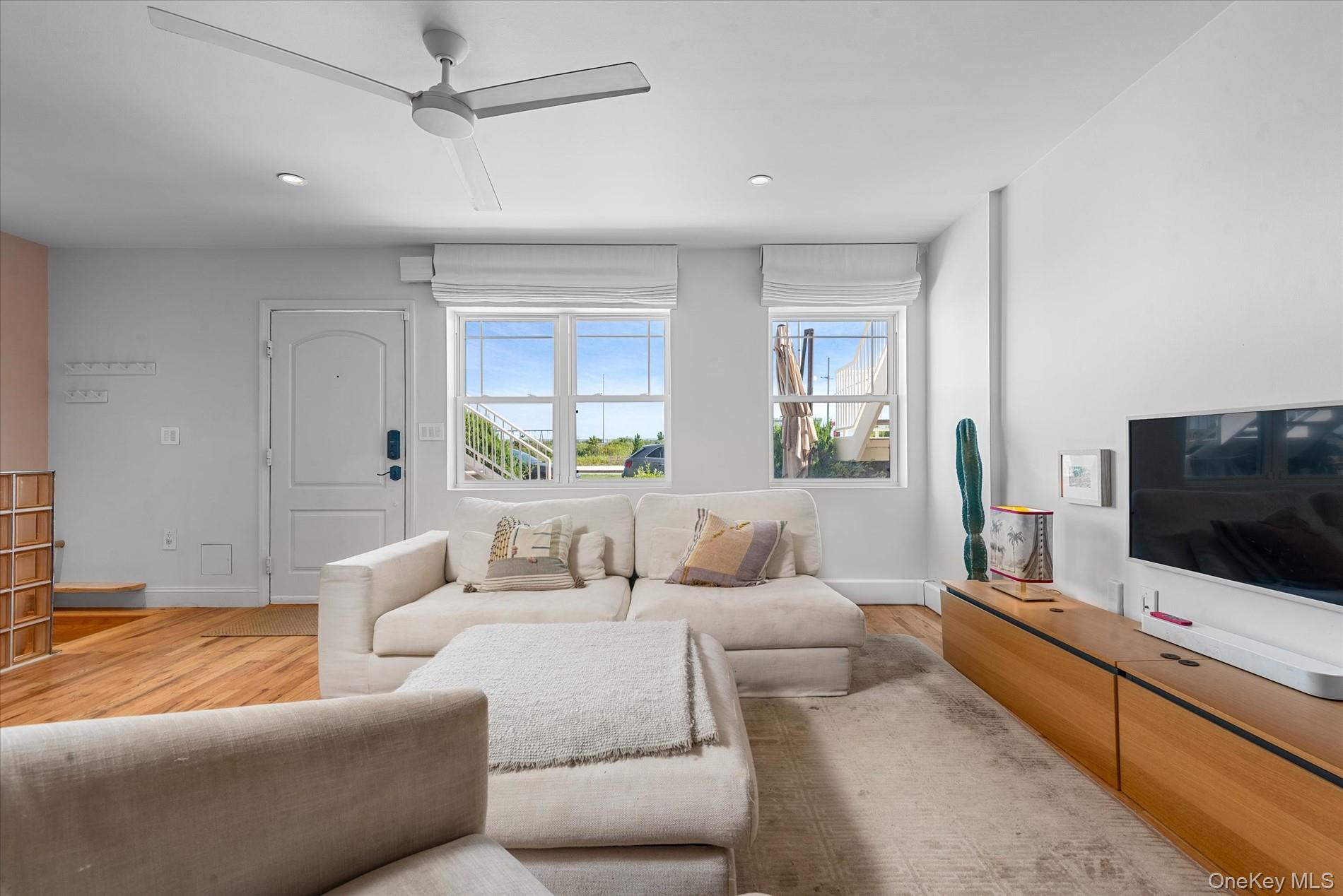 #9 photo, 10012 Shore Front Parkway, クイーンズ区 Rockaway Park , NY 11694