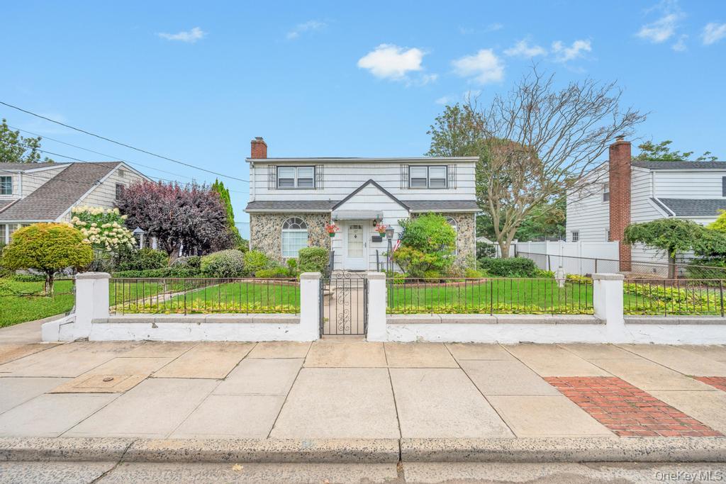 #1 photo, 87 Underhill Avenue, ナッソー郡 Hicksville , NY 11801