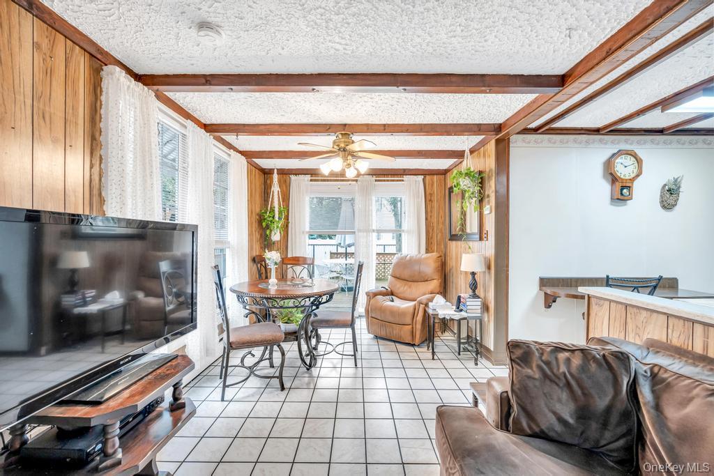 #19 photo, 87 Underhill Avenue, ナッソー郡 Hicksville , NY 11801