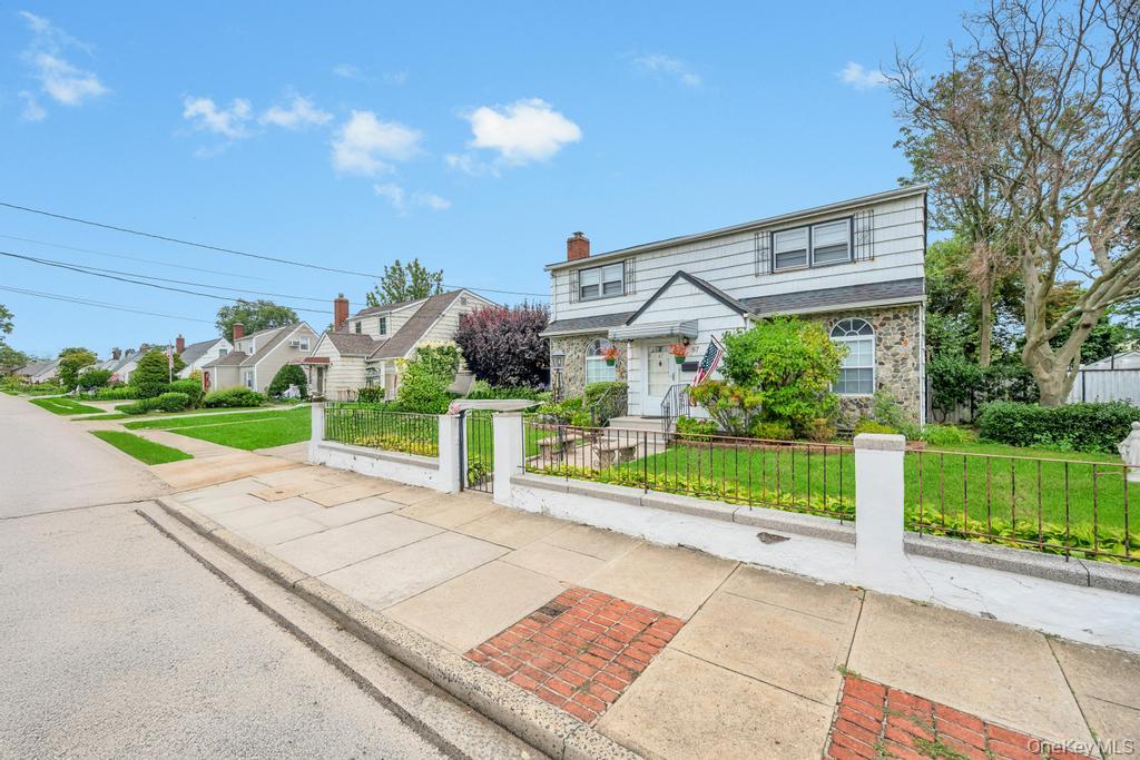 #3 photo, 87 Underhill Avenue, ナッソー郡 Hicksville , NY 11801