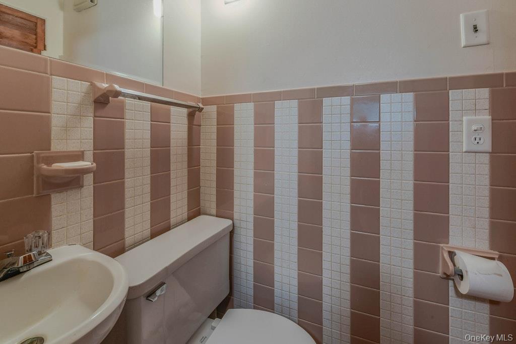 #19 photo, 30 Center Drive, サフォーク郡 Riverhead , NY 11901