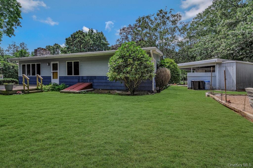 #4 photo, 30 Center Drive, サフォーク郡 Riverhead , NY 11901