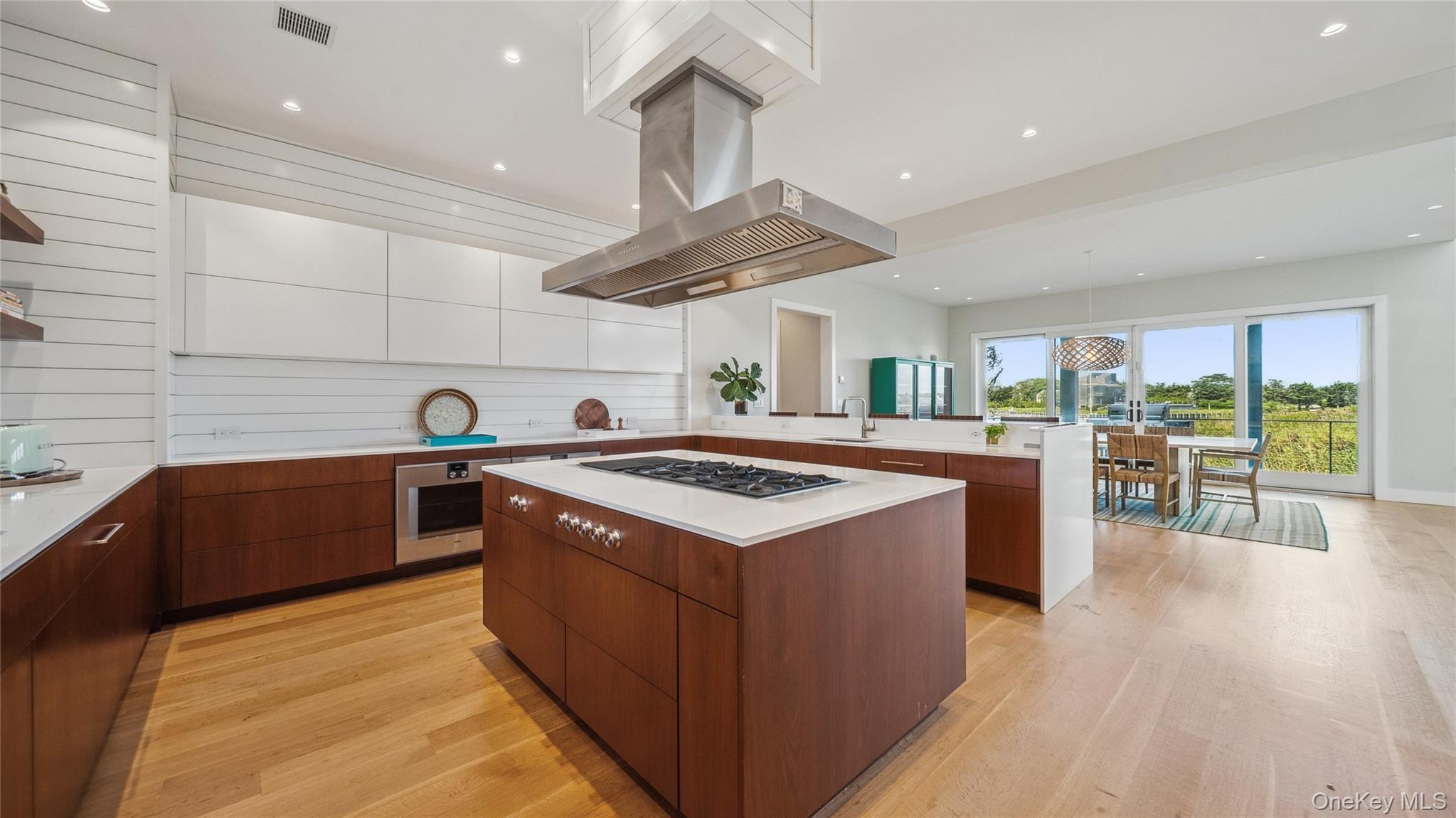 #13 photo, 102 & 92 Dune Road, サフォーク郡 Westhampton Beach , NY 11978