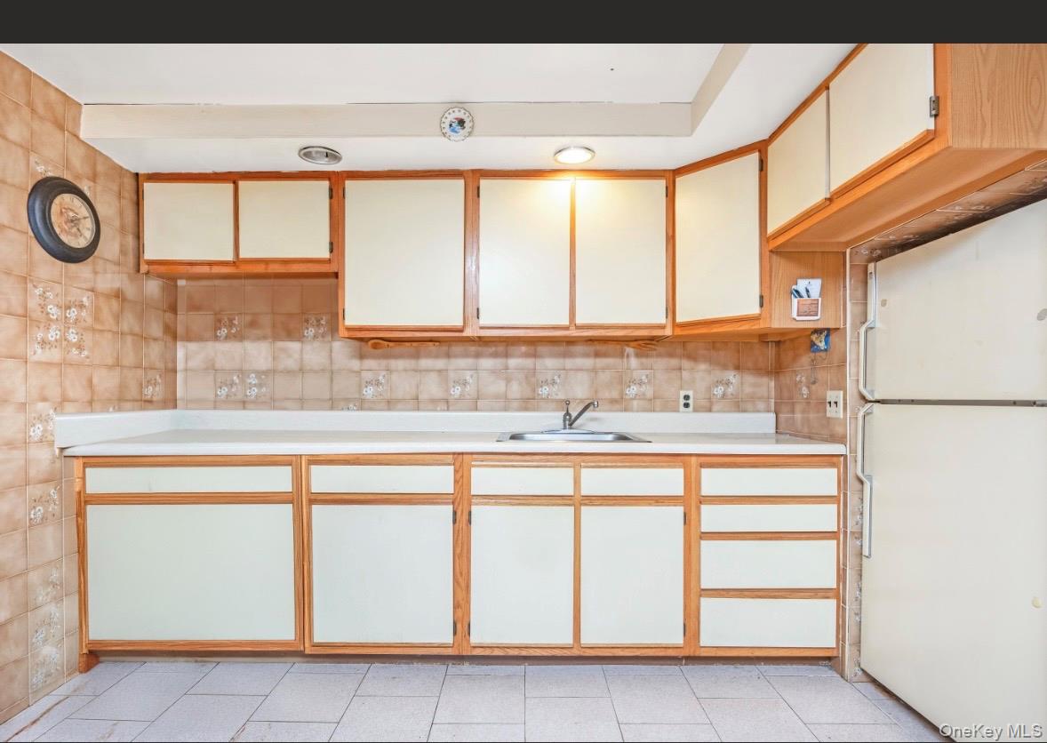 #11 photo, 6983 Juniper Boulevard, Middle Village , NY 11379