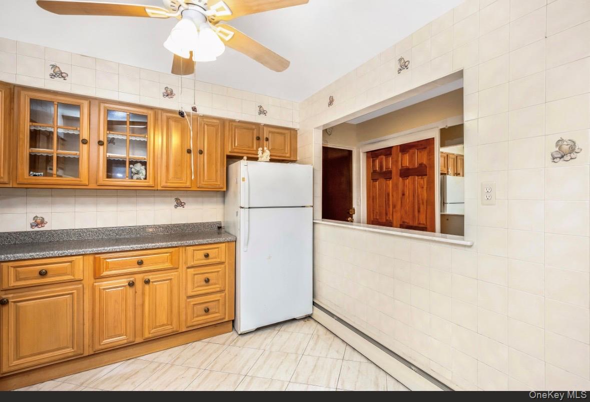 #4 photo, 6983 Juniper Boulevard, Middle Village , NY 11379