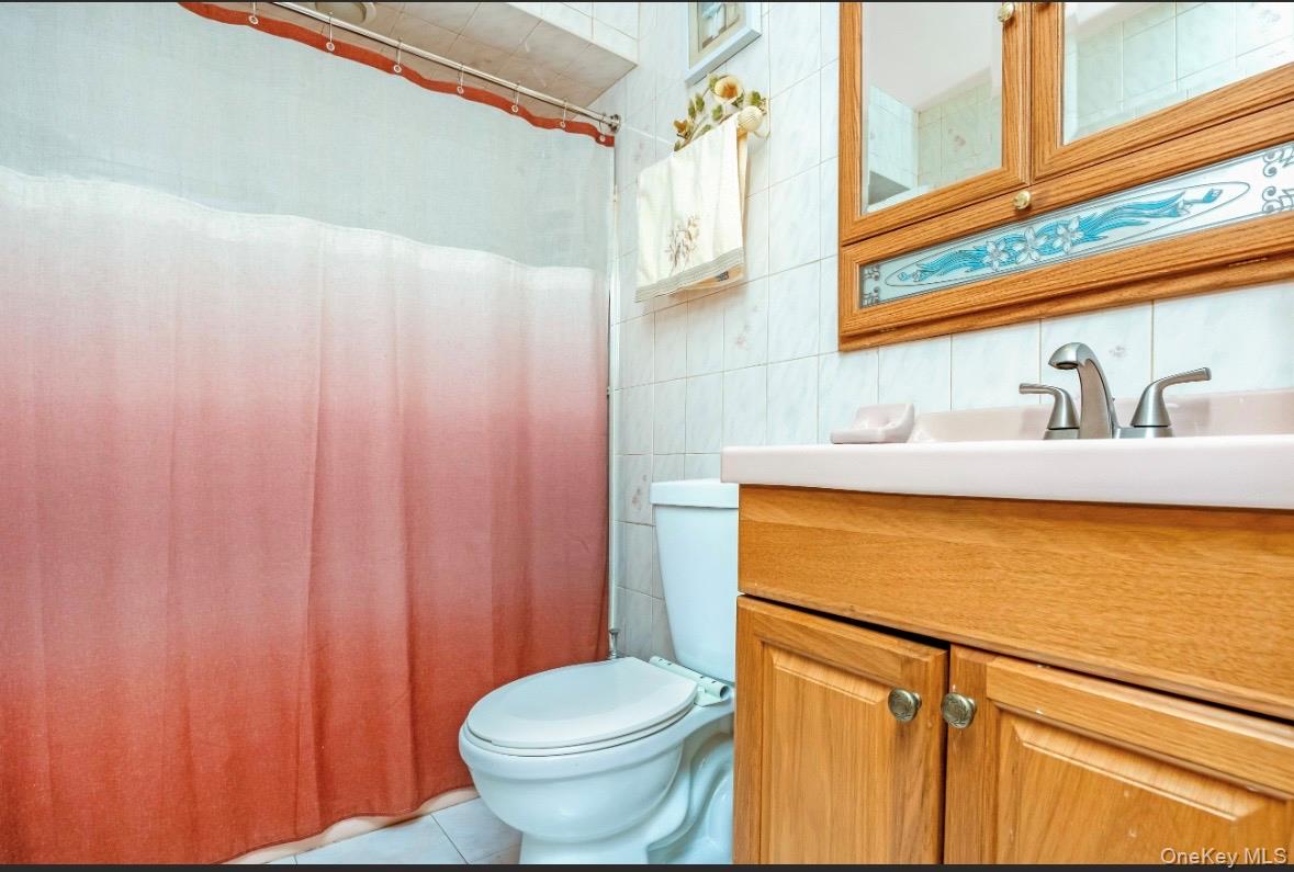 #7 photo, 6983 Juniper Boulevard, Middle Village , NY 11379