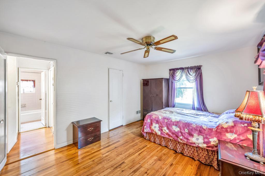 #17 photo, 22 Terrace Place, ナッソー郡 Hicksville , NY 11801