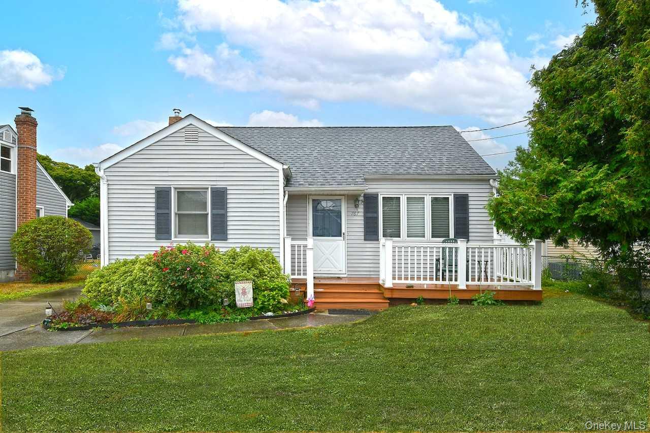 #1 photo, 767 Keith Lane, West Islip , NY 11705