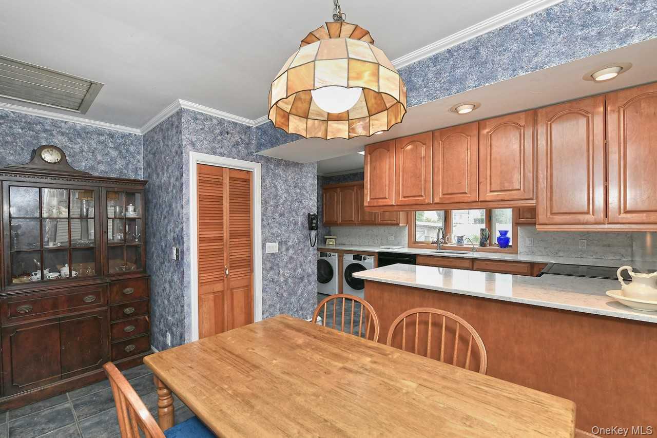 #14 photo, 767 Keith Lane, West Islip , NY 11705