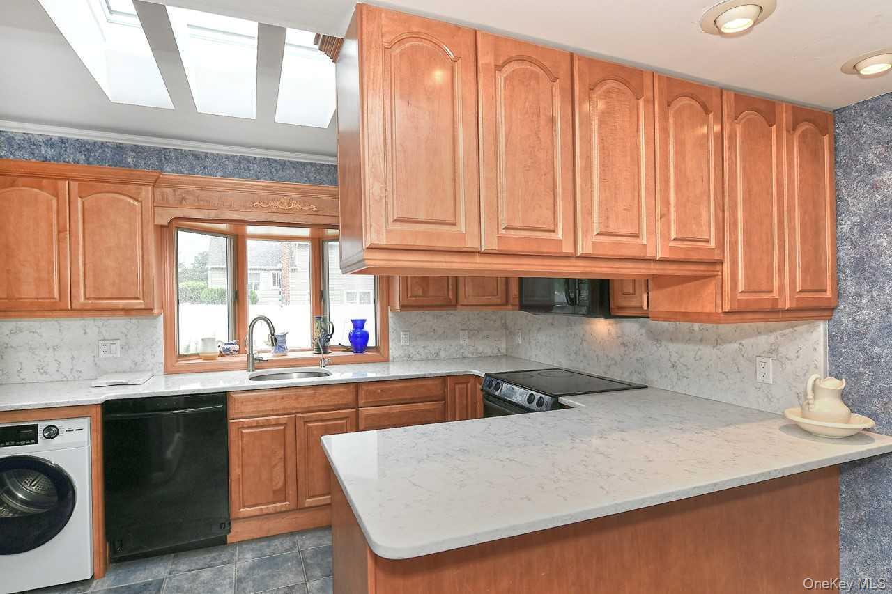 #15 photo, 767 Keith Lane, West Islip , NY 11705