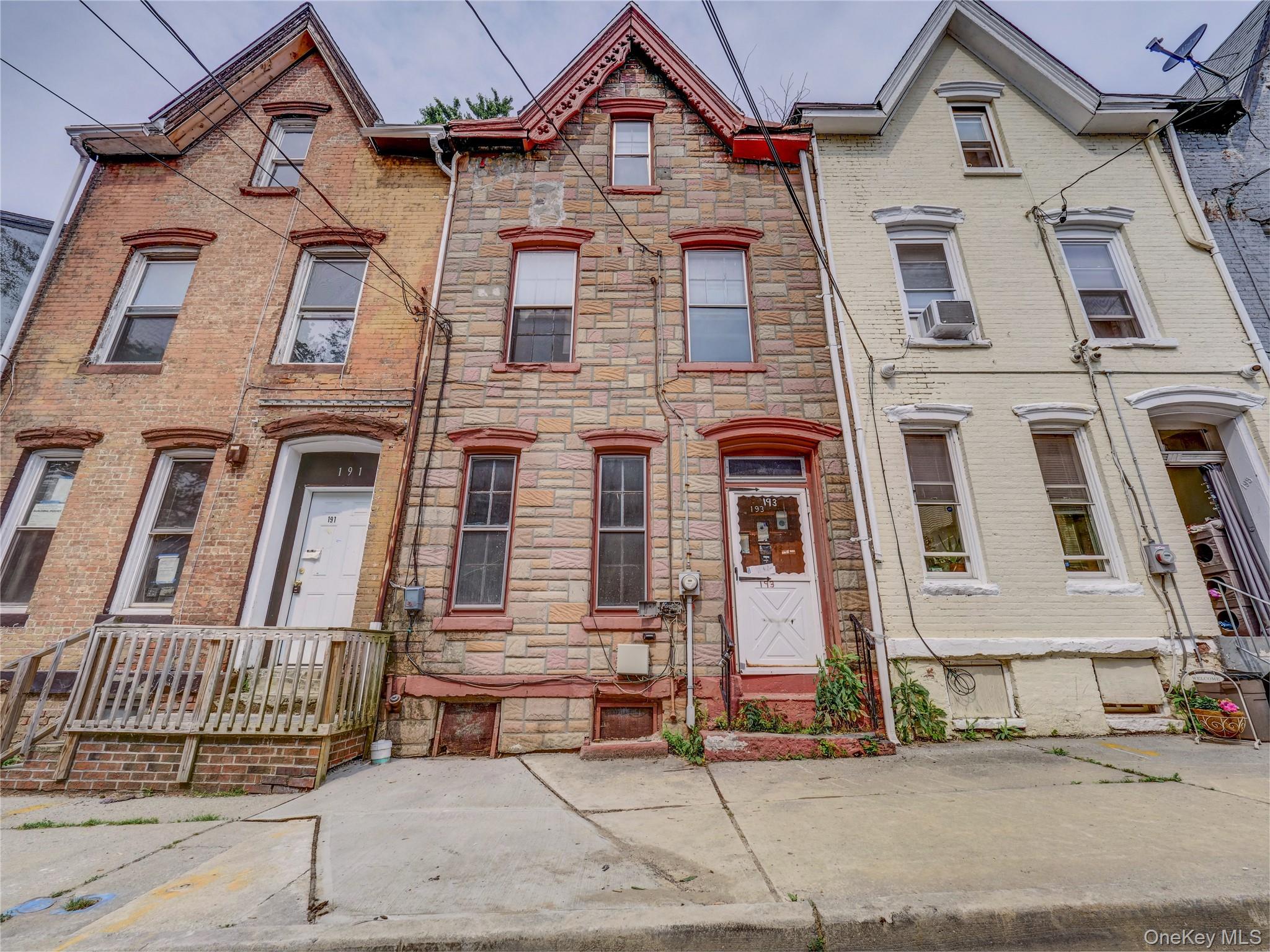 #1 photo, 193 Chambers Street, Newburgh , NY 12550