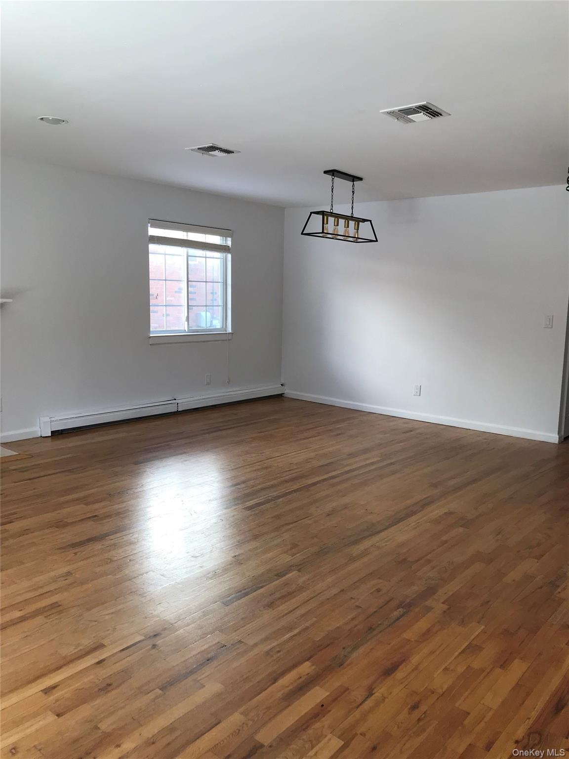 #10 photo, 29 Hickory Road, ナッソー郡 Port Washington , NY 11050