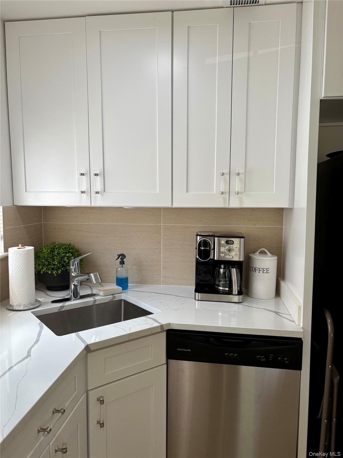 #3 photo, 67 Sagamore Hill Drive, ナッソー郡 Port Washington , NY 11050