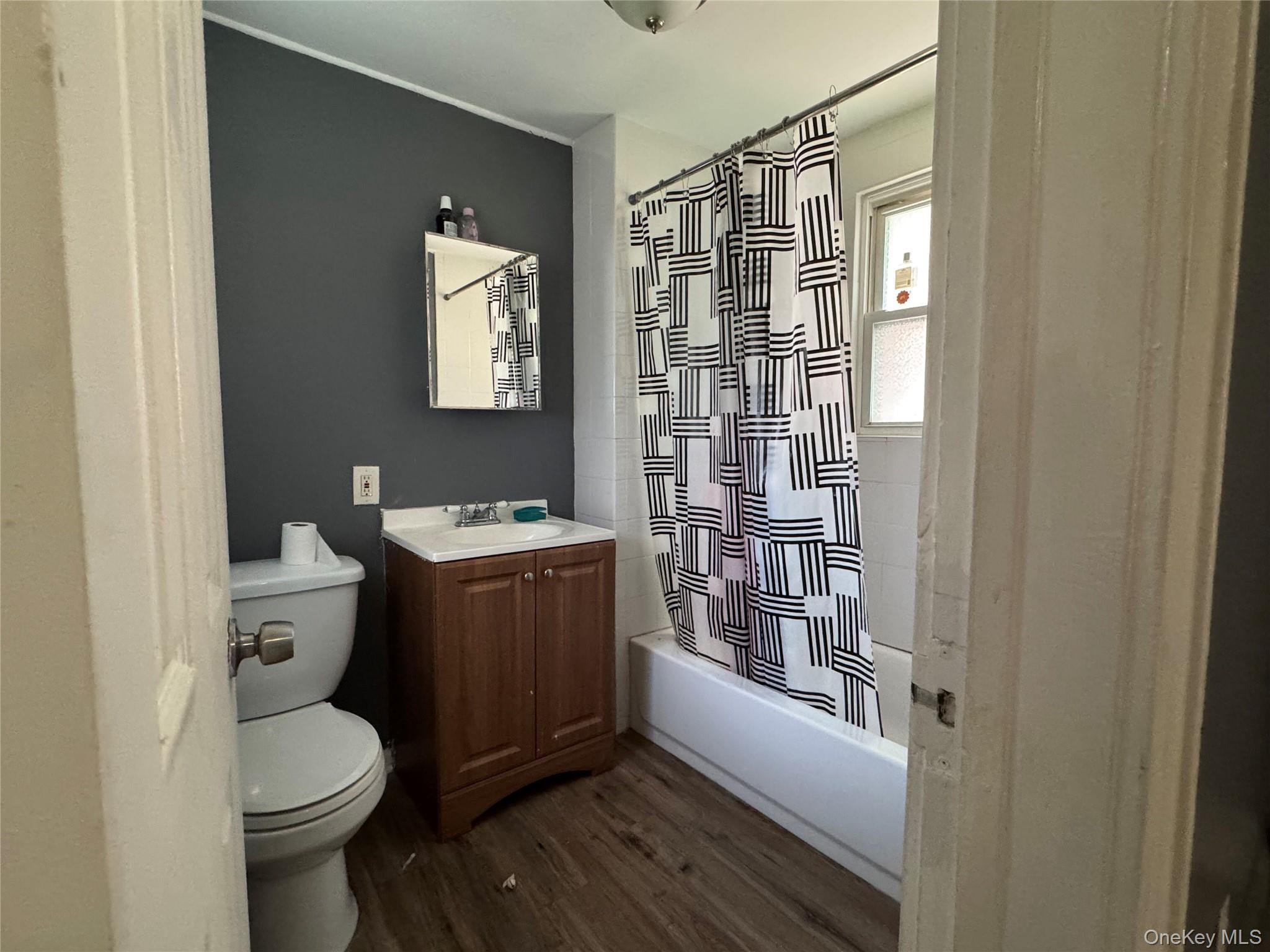 #9 photo, 193 W Graham Avenue, Hempstead , NY 11550