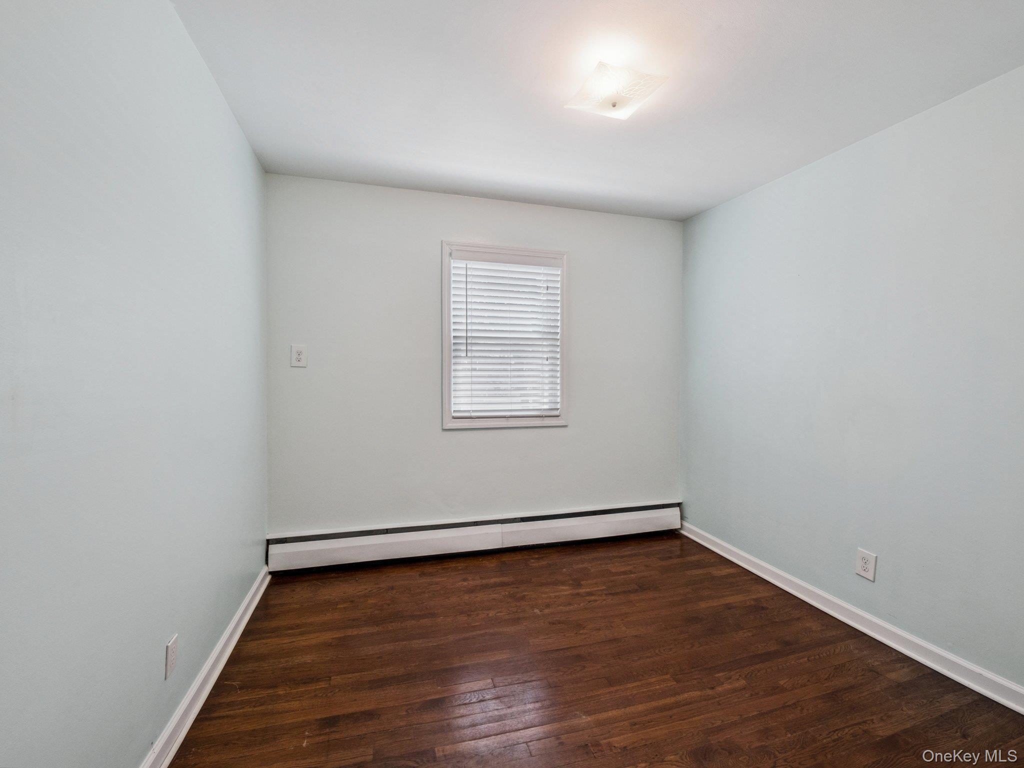 #17 photo, 247 Woods Road, サフォーク郡 North Babylon , NY 11703