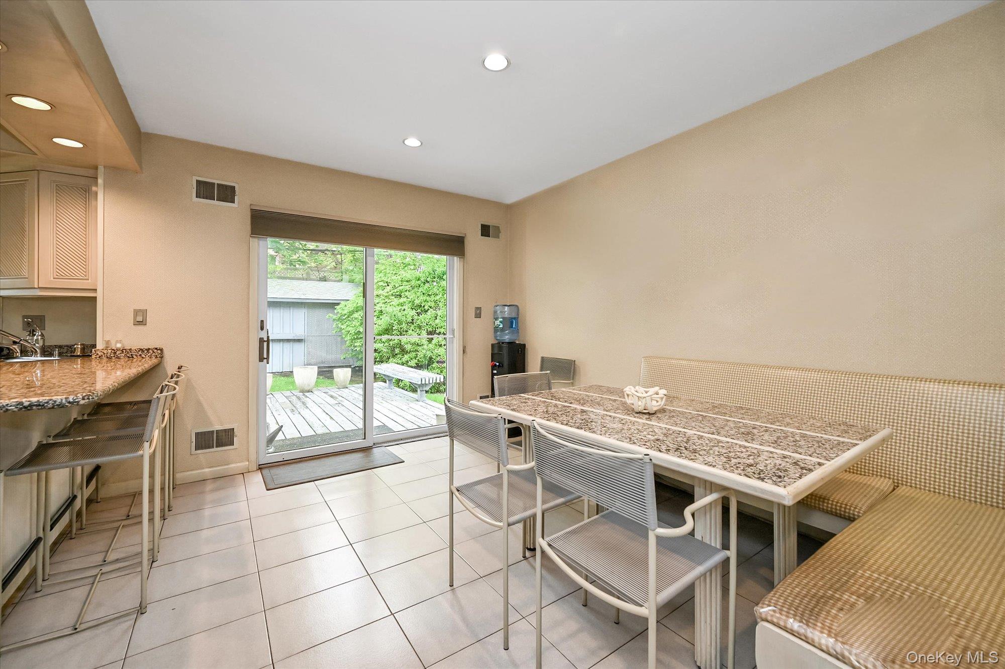 #14 photo, 138-45 78th Drive, クイーンズ区 Kew Garden Hills , NY 11367