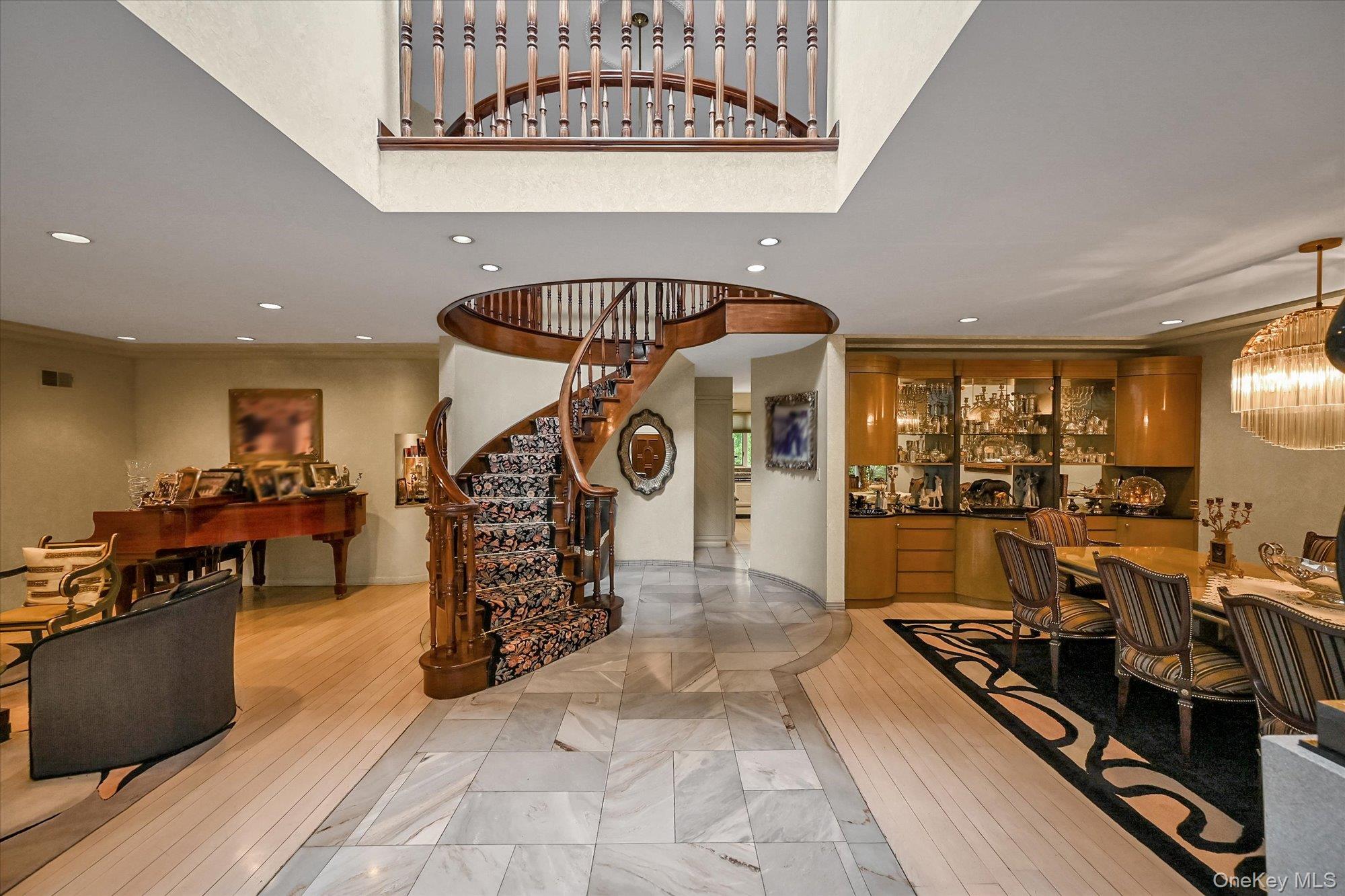 #6 photo, 138-45 78th Drive, クイーンズ区 Kew Garden Hills , NY 11367