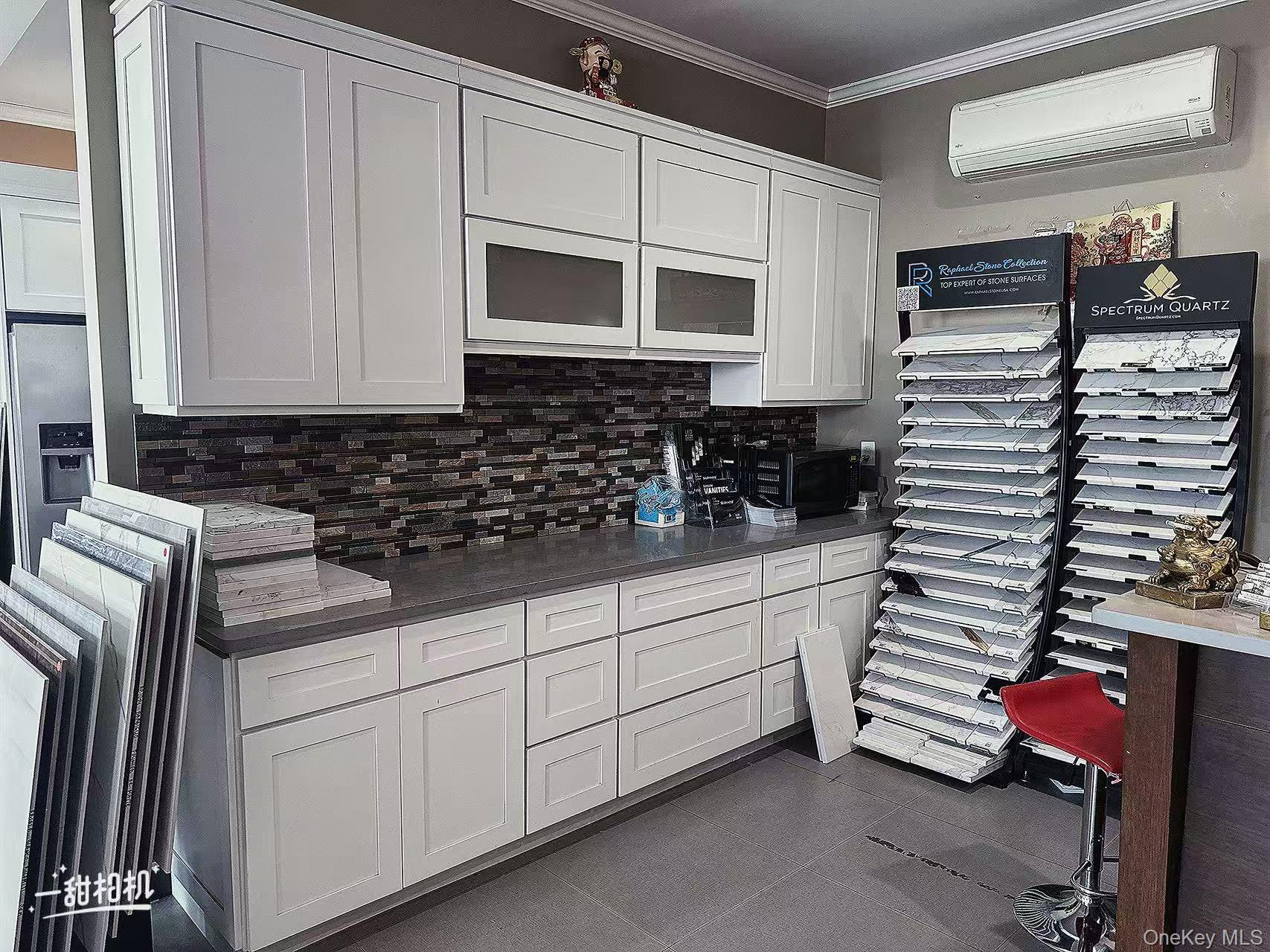 #2 photo, 869 Old Country Road, ナッソー郡 Westbury , NY 11590