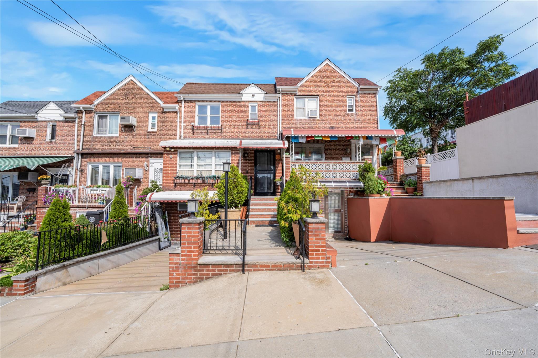 #1 photo, 5157 71st Street, वुडसाइड Woodside , NY 11377