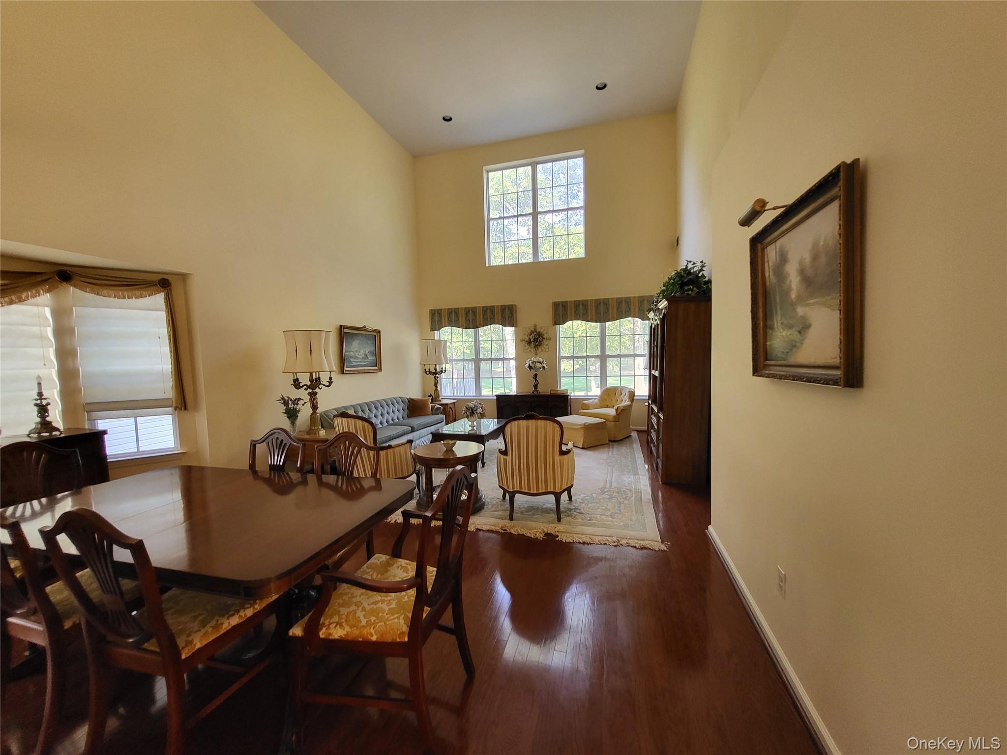 #13 photo, 48 Kate Circle, サフォーク郡 Middle Island , NY 11953