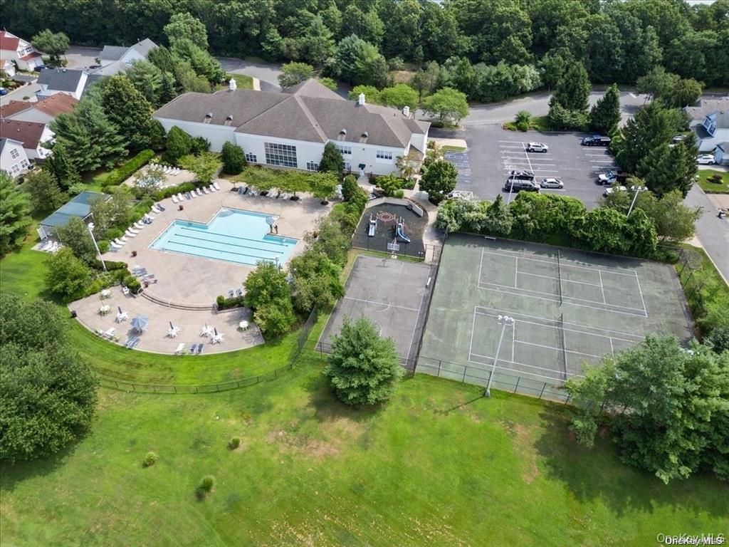 #4 photo, 48 Kate Circle, サフォーク郡 Middle Island , NY 11953