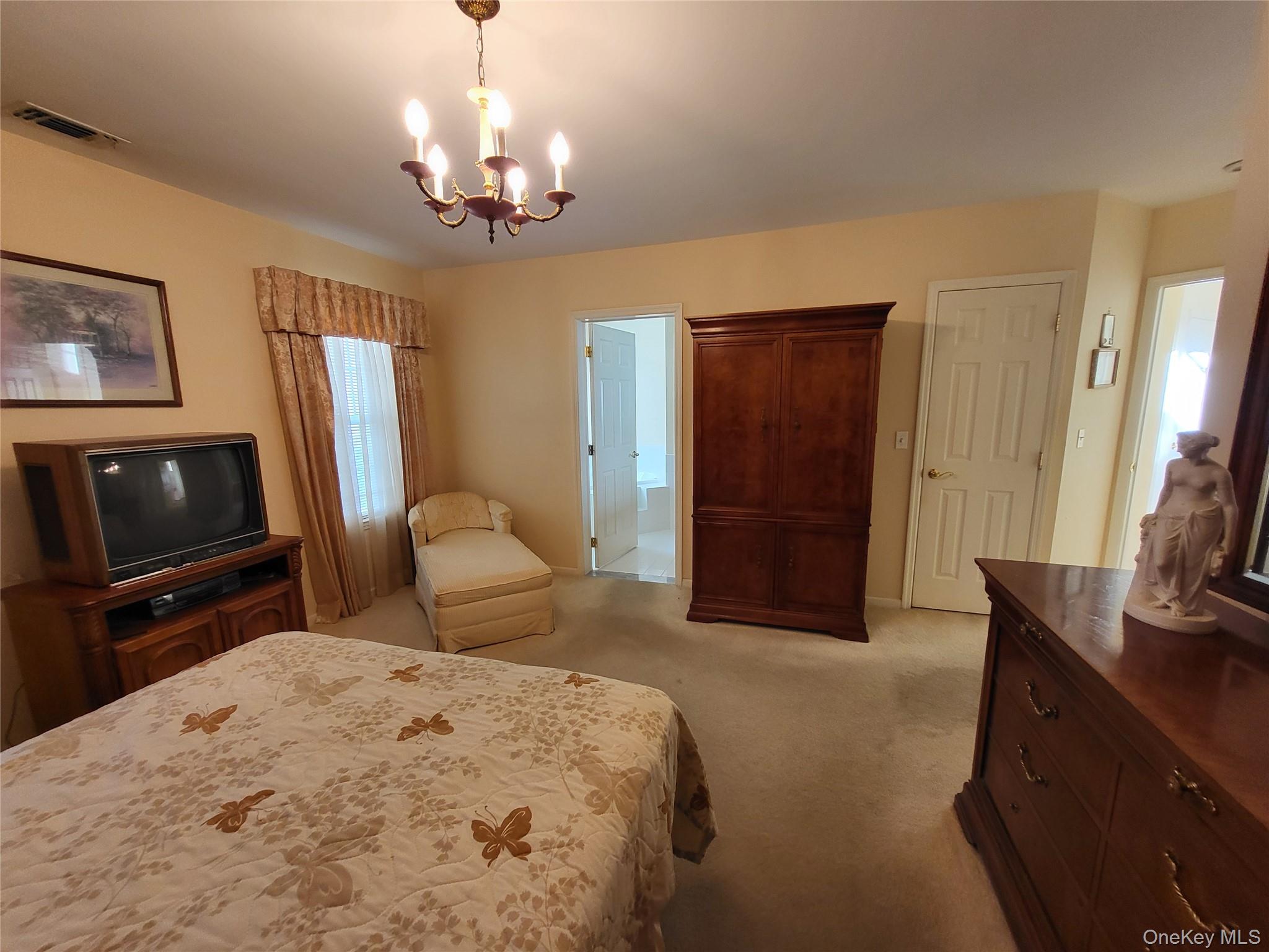 #8 photo, 48 Kate Circle, サフォーク郡 Middle Island , NY 11953