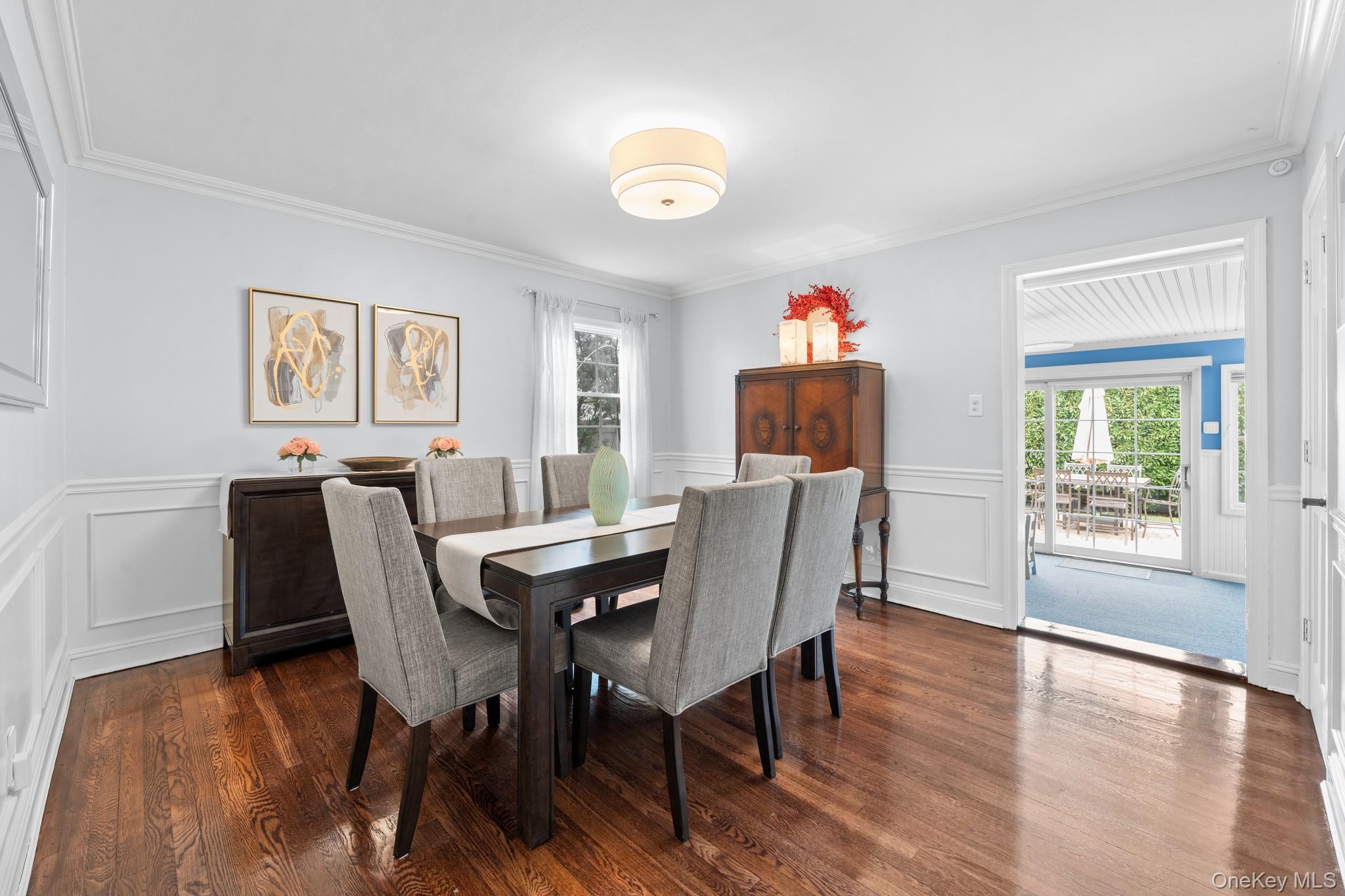 #15 photo, 39 Gateway, Rockville Centre , NY 11570