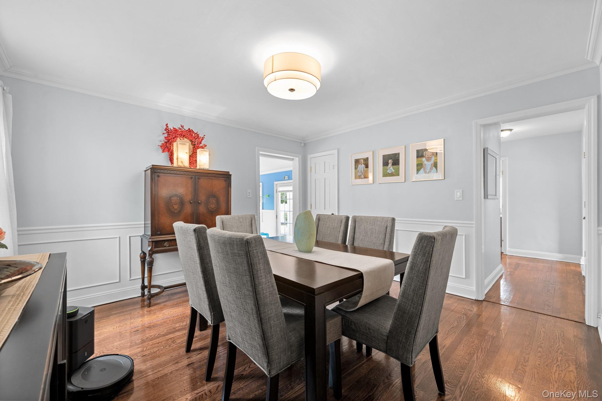 #16 photo, 39 Gateway, Rockville Centre , NY 11570